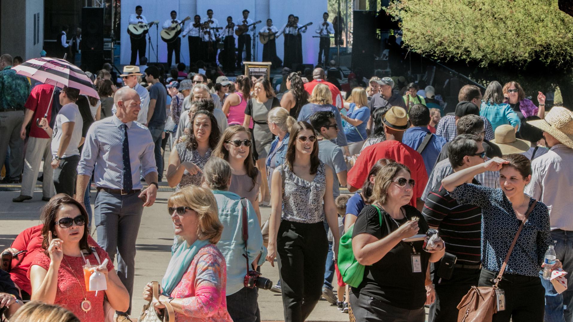Tucson Meet Yourself to move out of El Presidio Plaza